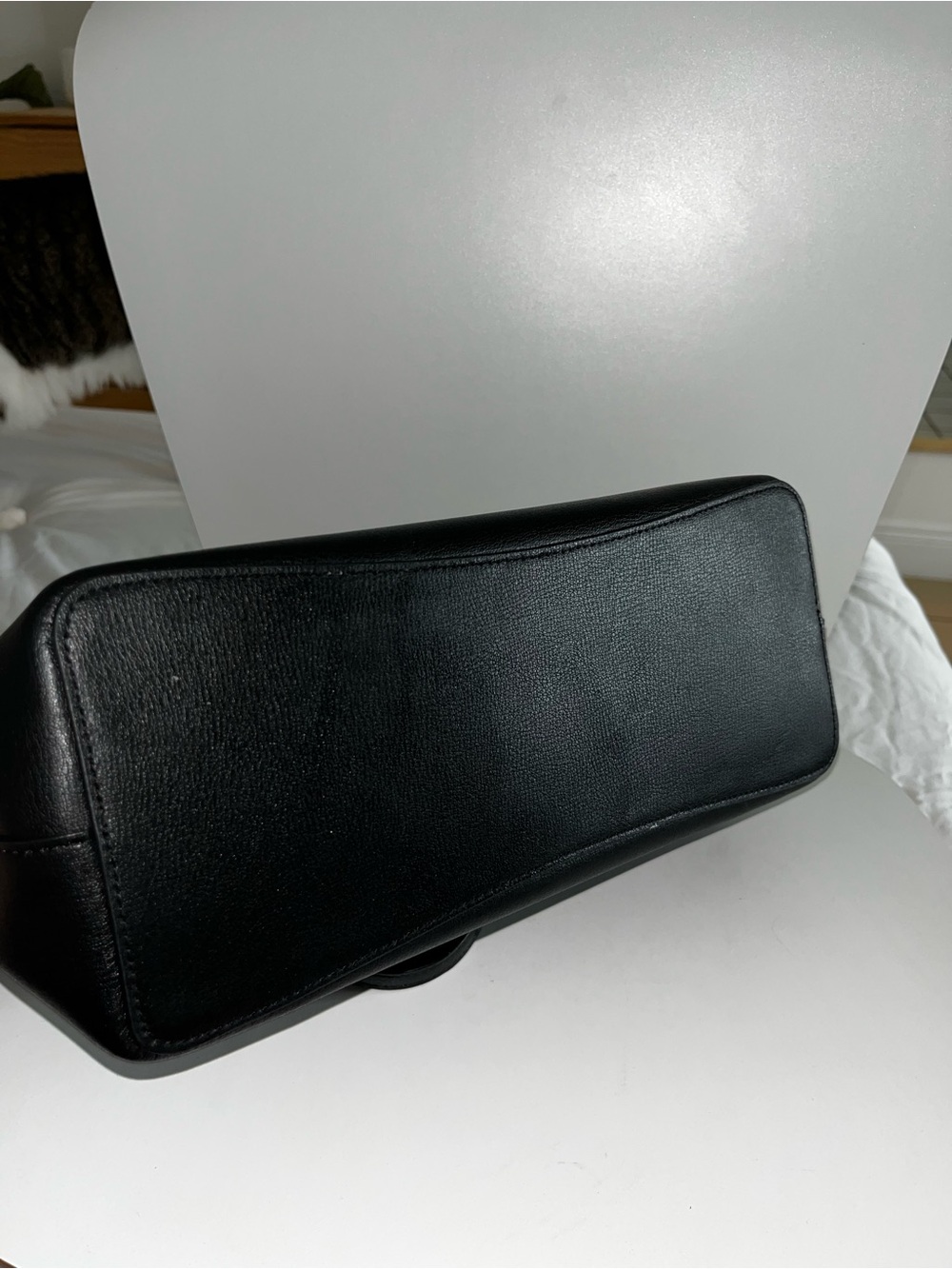 Kate Spade Classic Harper Black Leather Tote - Picture 4 of 12